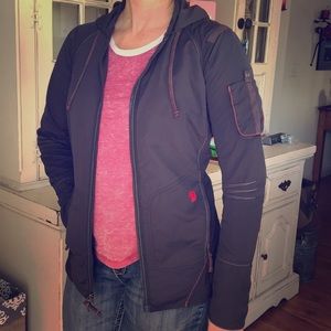 Mountain Hardwear women’s light coat